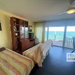 아파트 Acantilados La Mar De *